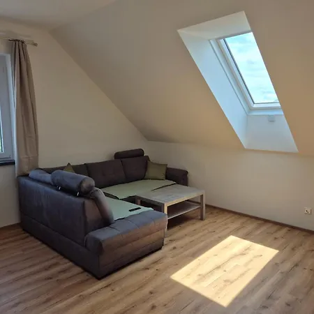 Travel & Bike An Der Donau - Mit Wlan & Bike Garage Appartement *