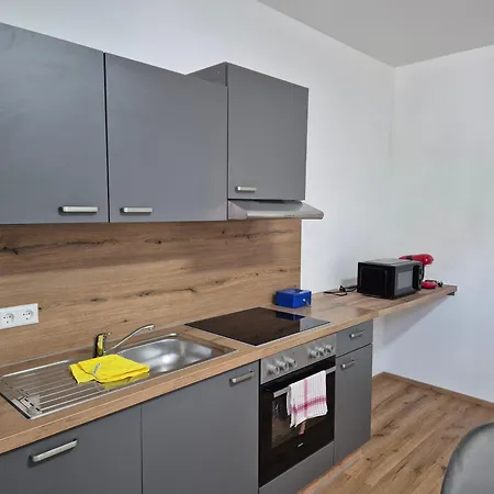 Travel & Bike An Der Donau - Mit Wlan & Bike Garage