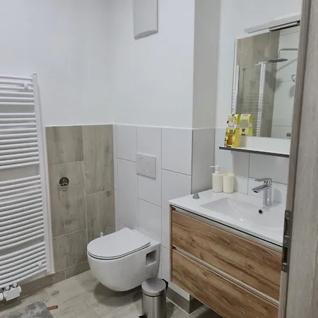 Travel & Bike An Der Donau - Mit Wlan & Bike Garage Appartement *