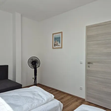 Travel & Bike An Der Donau - Mit Wlan & Bike Garage Appartement Ybbs an der Donau