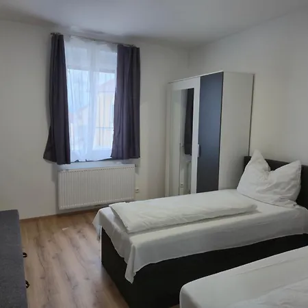 Appartement Travel & Bike An Der Donau - Mit Bike Garage, Wifi & Self-check-in *