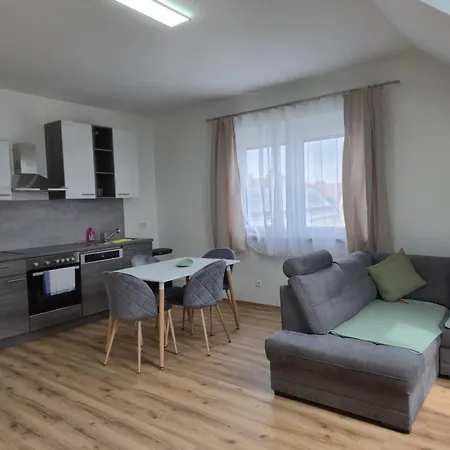 Appartement Travel & Bike An Der Donau - Mit Bike Garage, Wifi & Self-check-in *