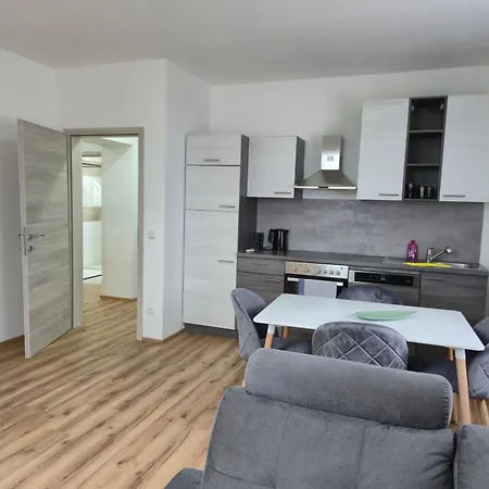 Travel & Bike An Der Donau - Mit Bike Garage, Wifi & Self-check-in Appartement Ybbs an der Donau