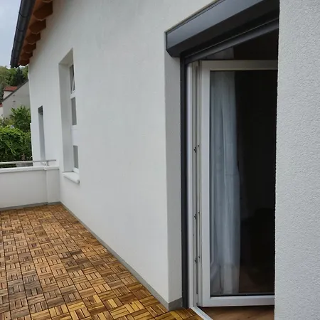 Travel & Bike An Der Donau - Mit Bike Garage, Wifi & Self-check-in Appartement *